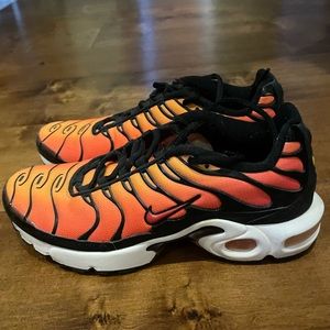 Nike Air Max Tn Og Sunset shoes. Like New!